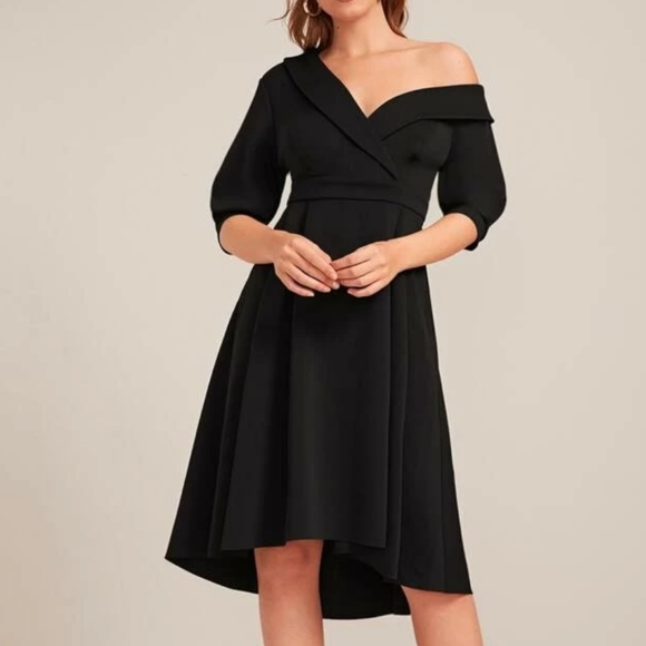Dresses & Skirts - Gorgeous Black Dress